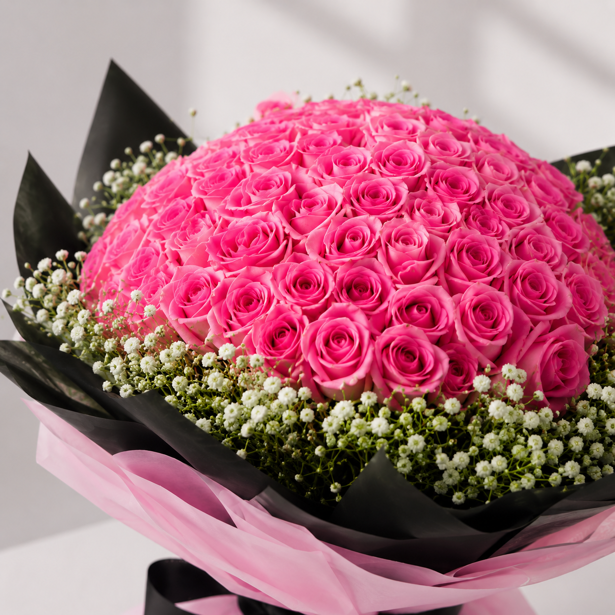 100 Pink Roses & Baby's Breath Bouquet
