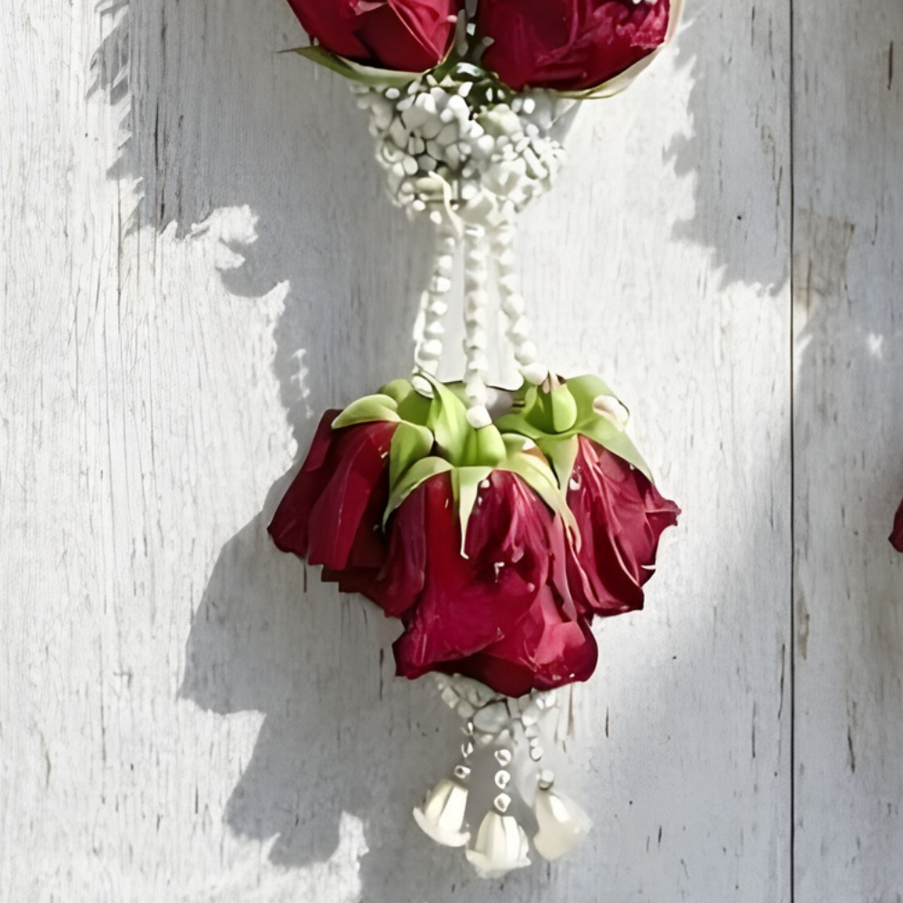 Red rose & White sevanti Flower Garland With Baby’s Breath