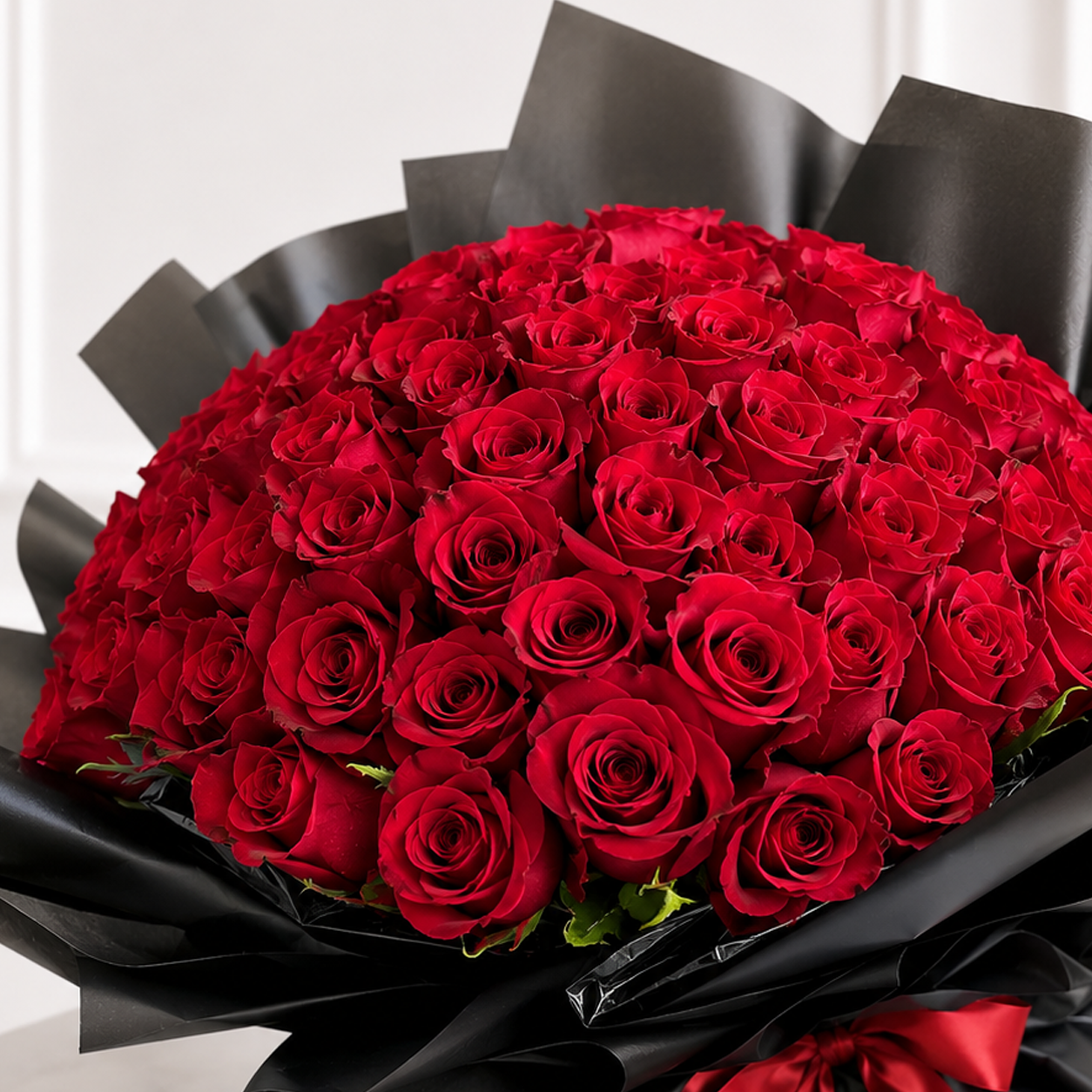 Luxury 101 Red Roses in Black Wrap