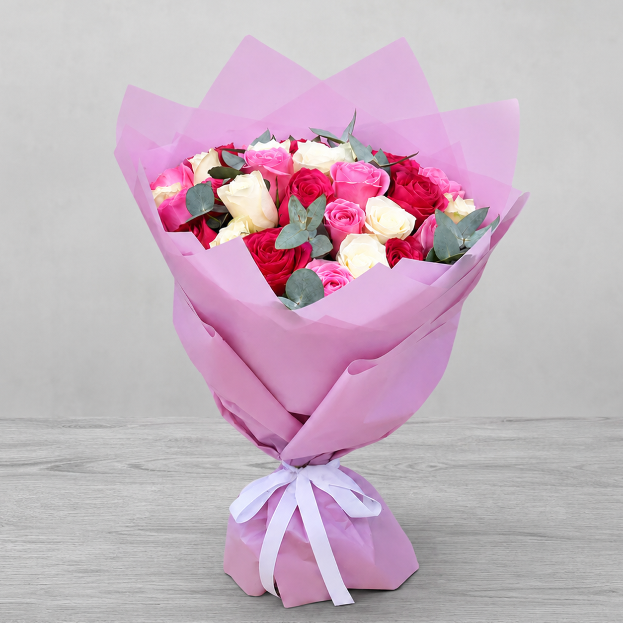 30 Mixed Roses - Red, Pink & White