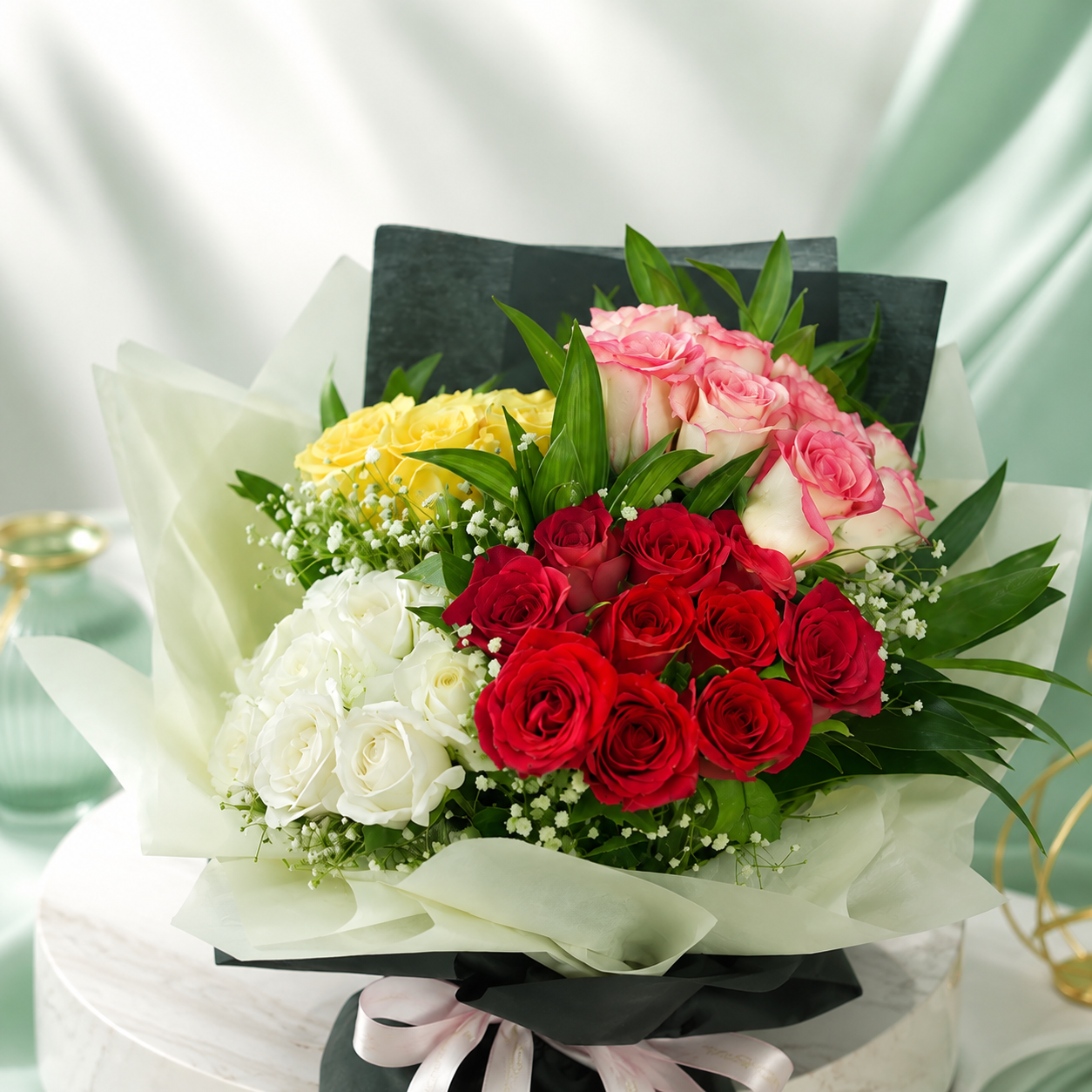 40 Mixed Roses with Baby's Breath