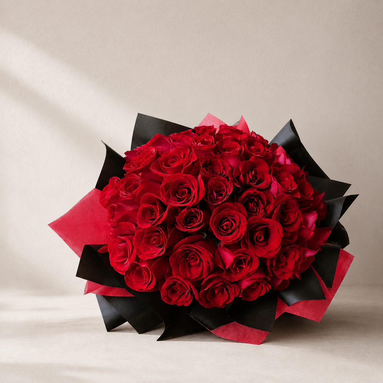 50 Classic Red Roses