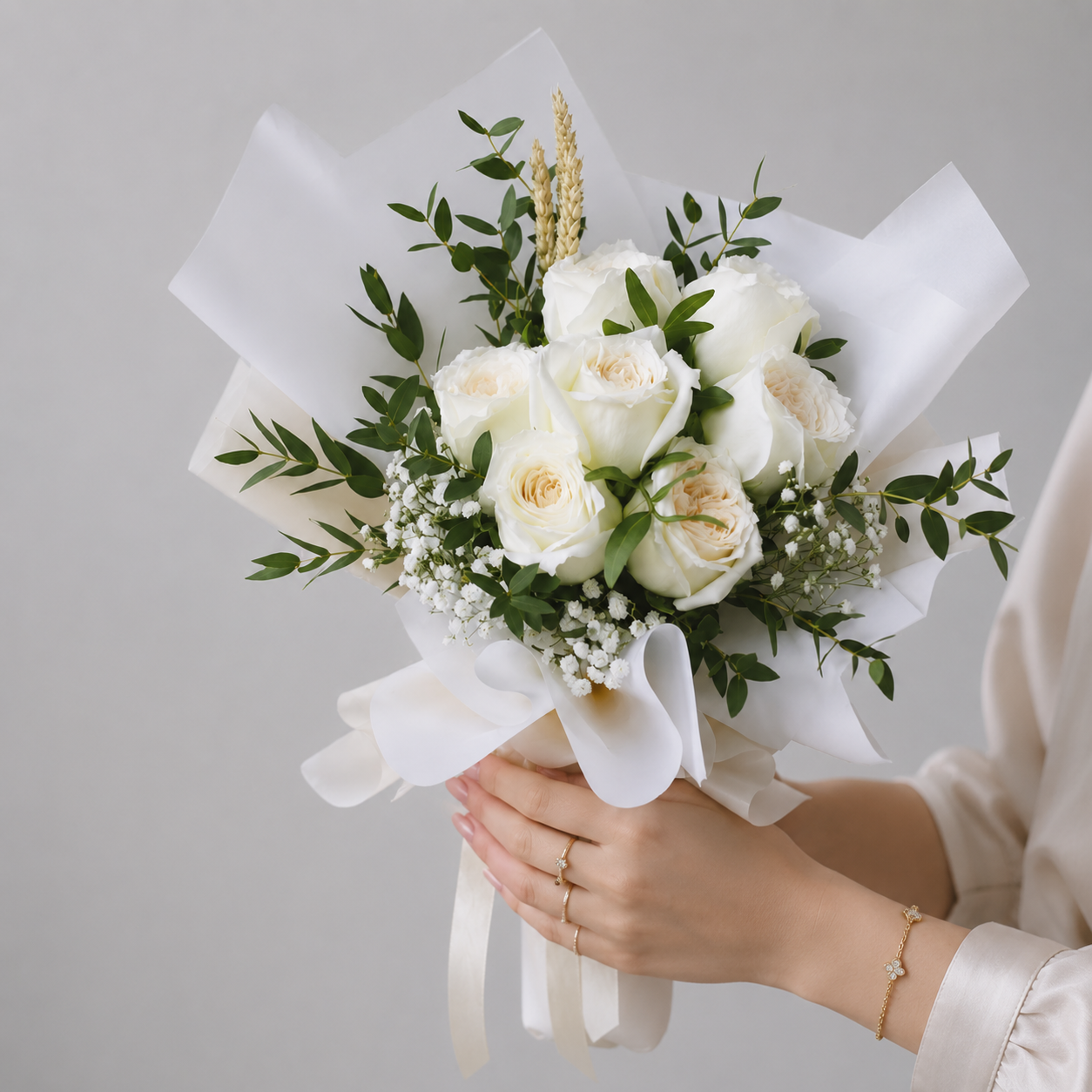 7 White Roses Bouquet
