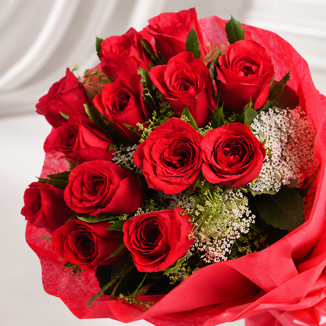 Exquisite 12 Red Roses Bouquet