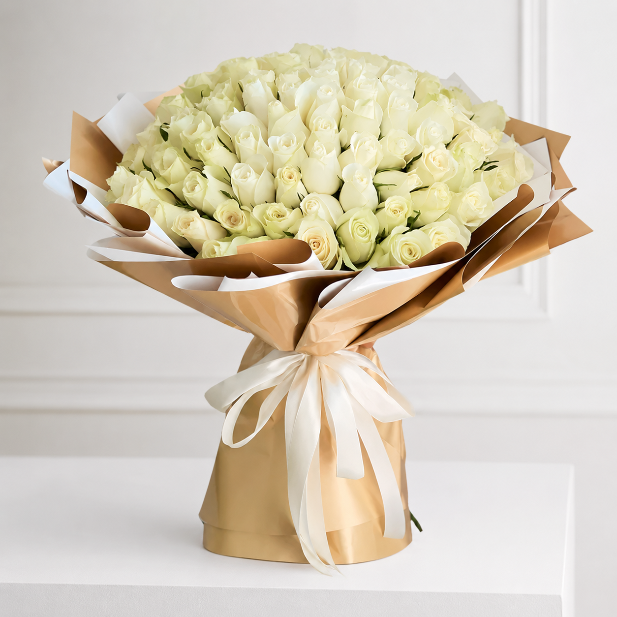 Timeless Elegance 100 White Roses