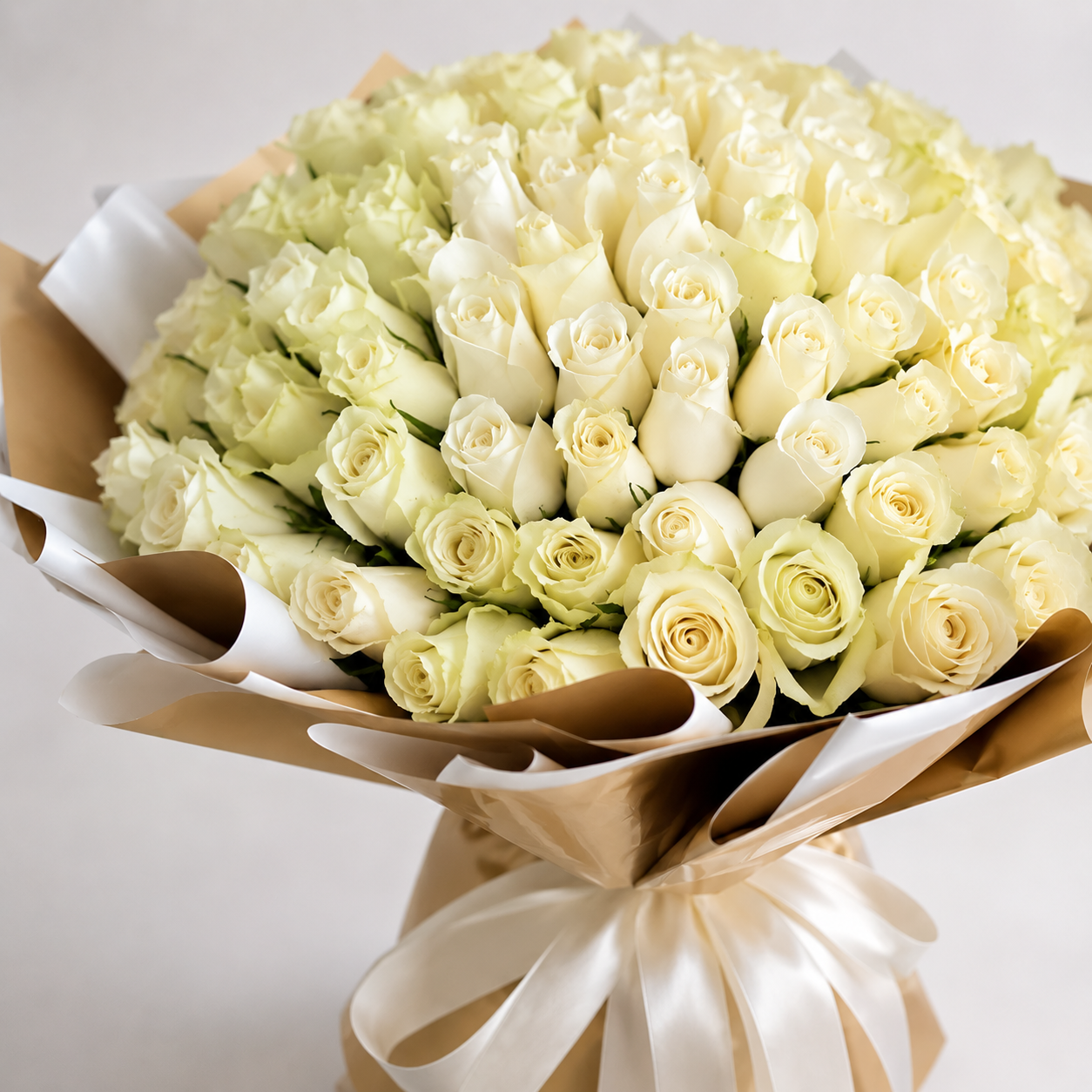 Timeless Elegance 100 White Roses