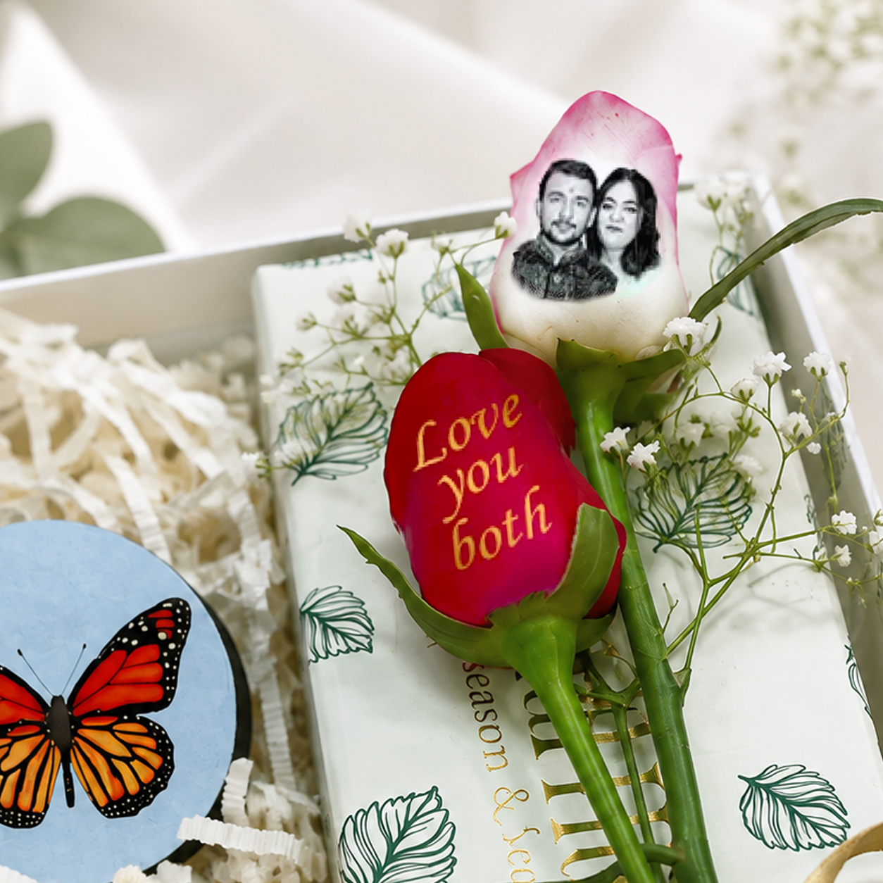 Minakari Bhaiya Bhabhi Rakhi Gift Box with Personalized Roses