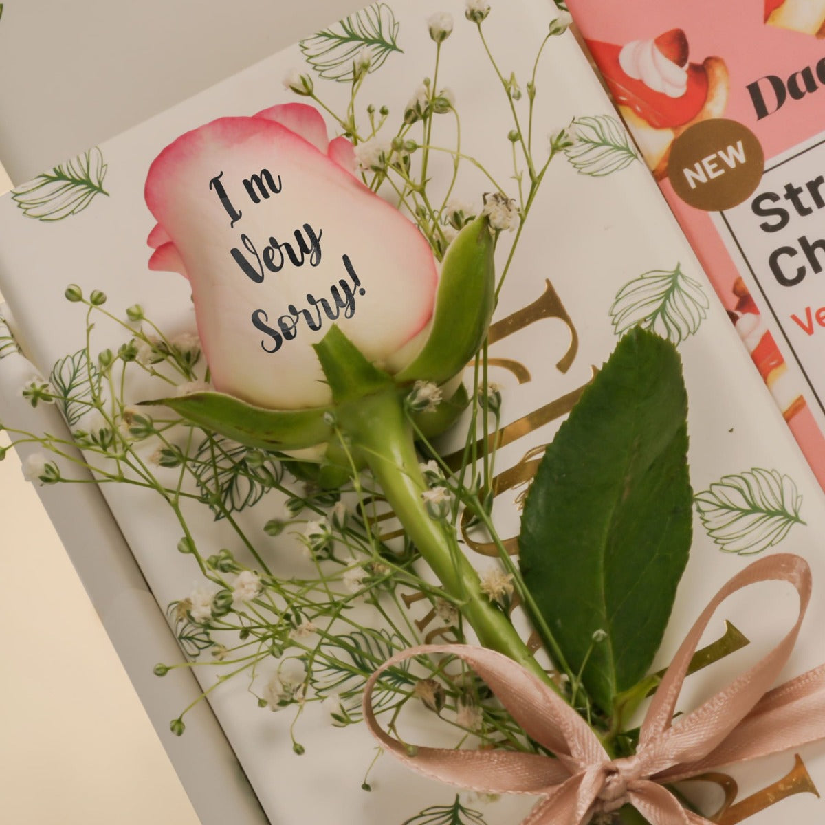 Happy Day Gift Box: Custom Rose & Sweet Treat