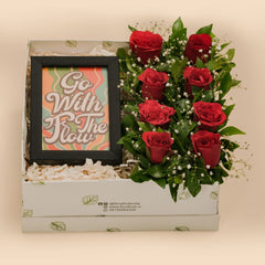 Love Blossoms Gift Set: Roses & Inspirational Frame