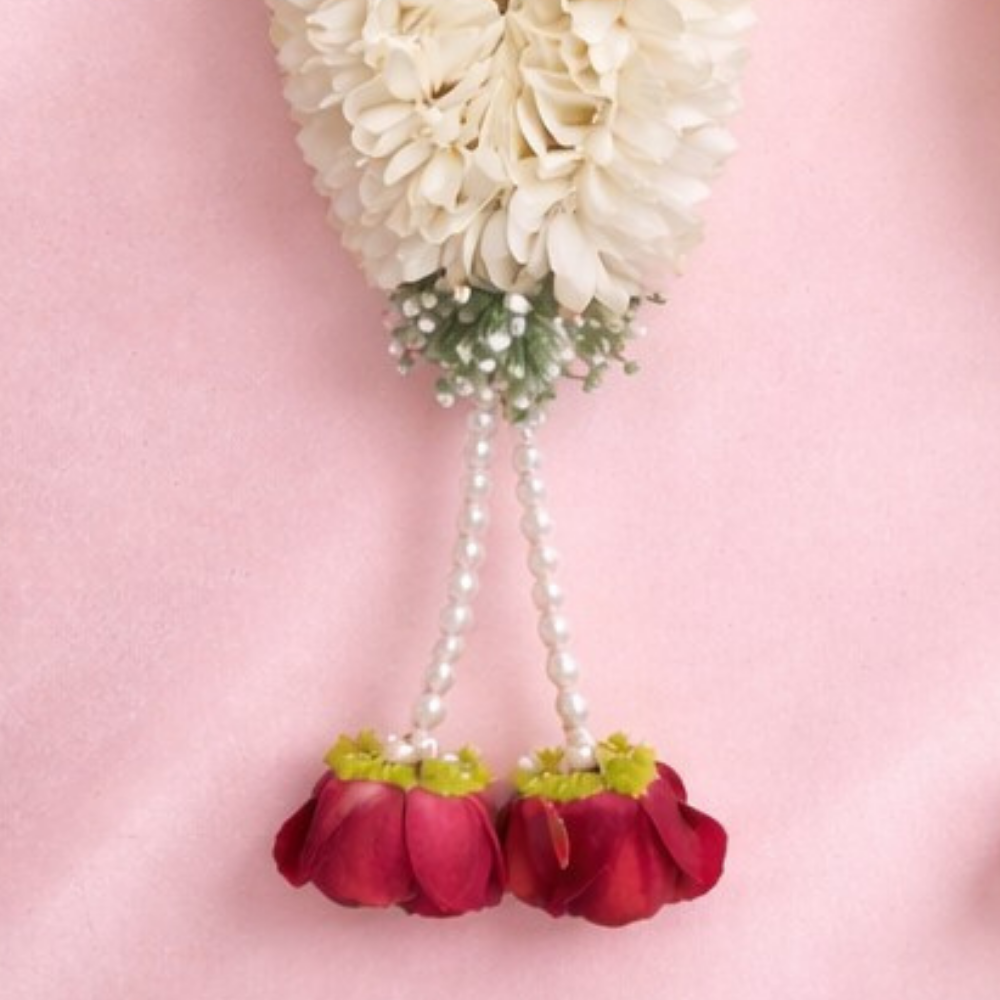 White & Pink Rose Petals and Baby's Breath Garland