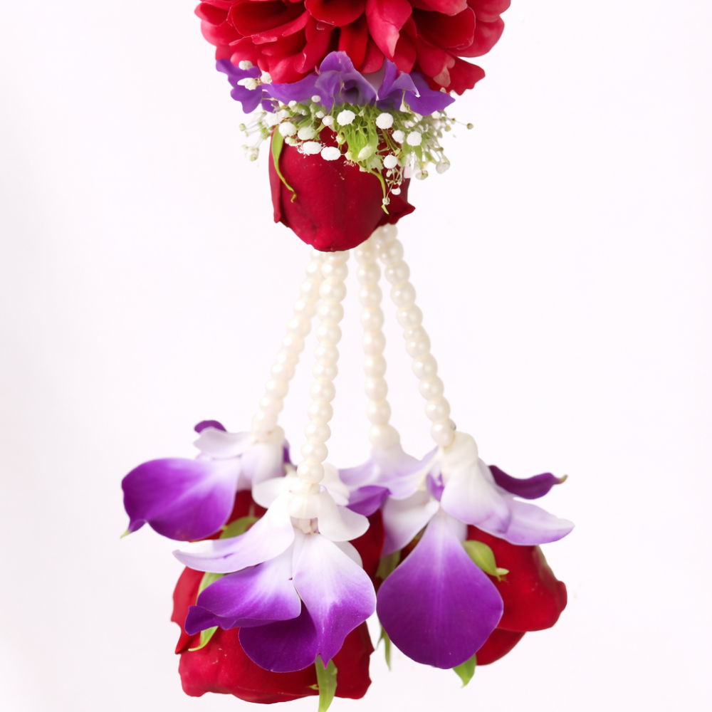 Red Rose Petals With Purple Orchid Weading Haar