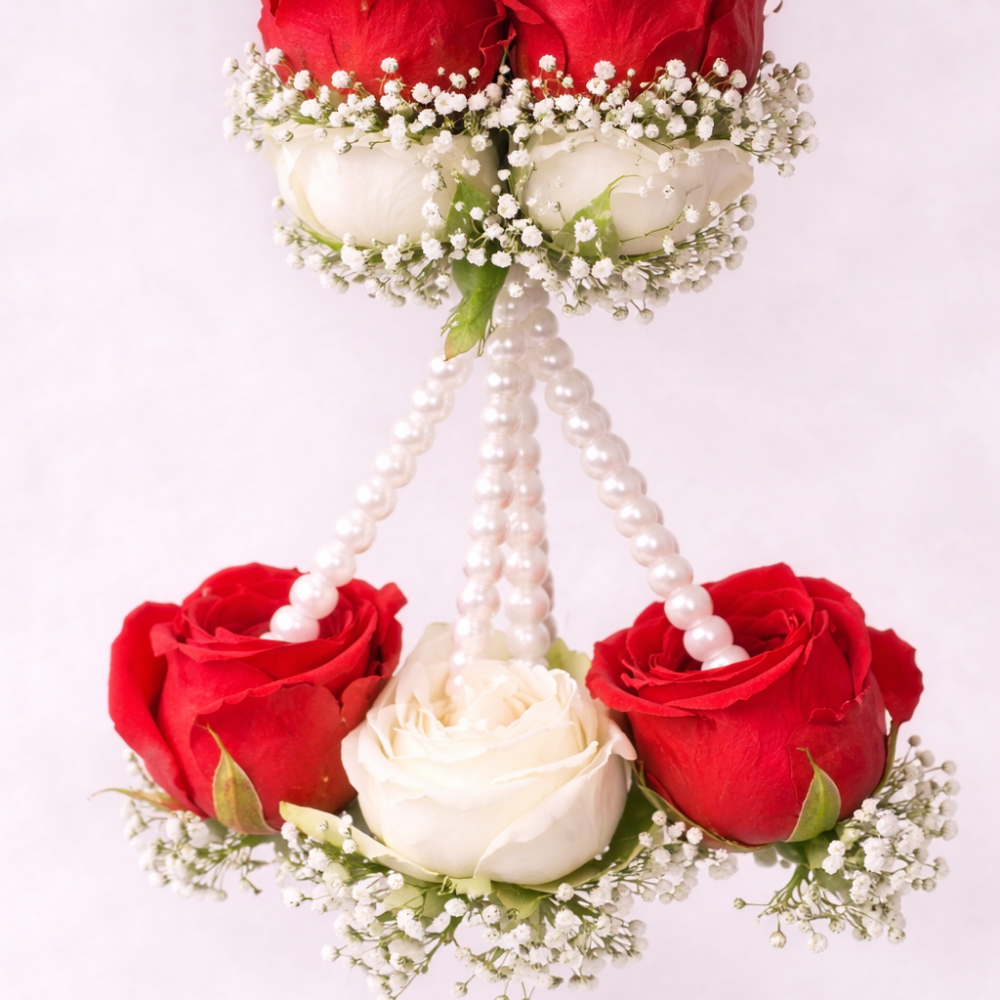 White And Dark Pink Rose Flower Garland With Baby's Breath