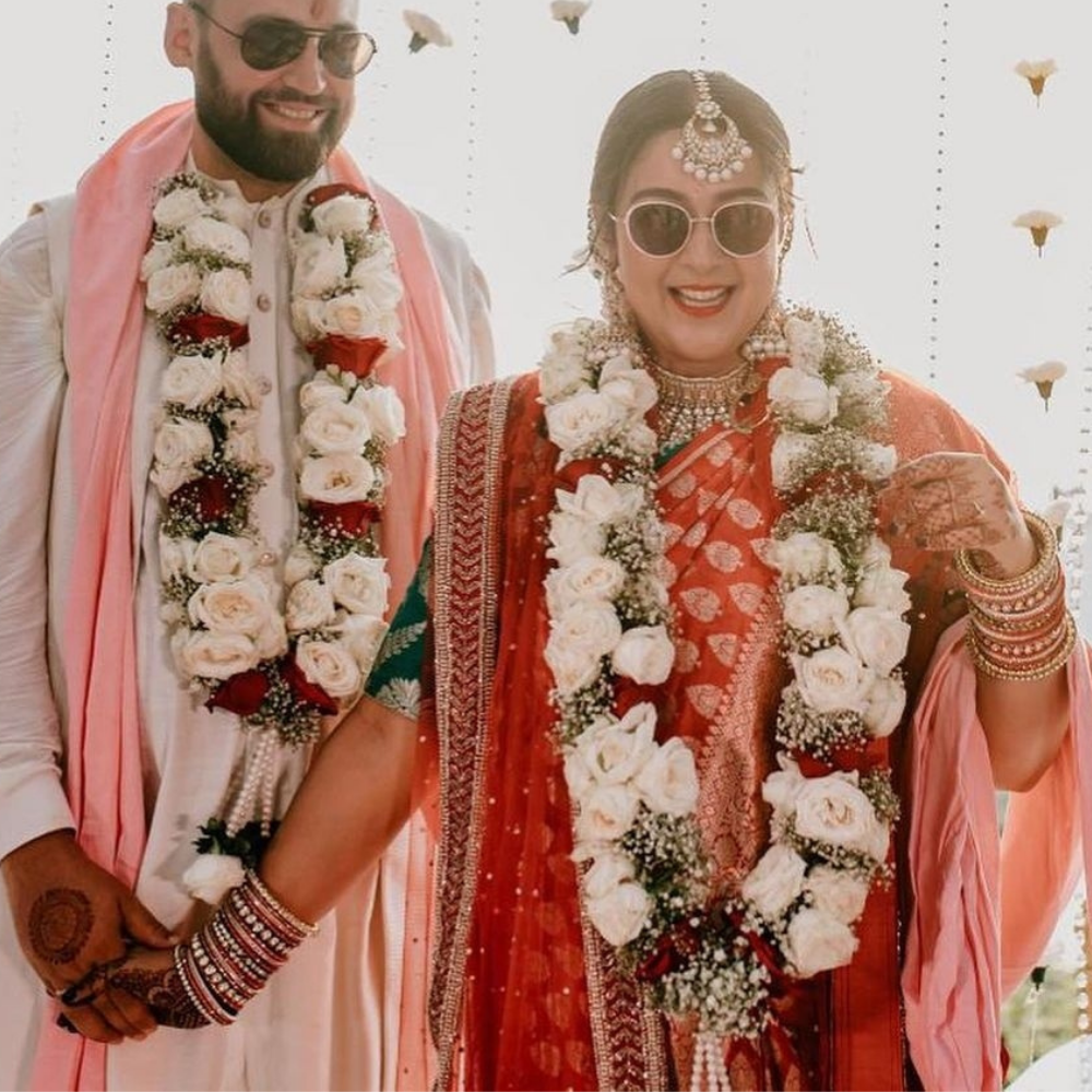 Gulab Wedding Haar with Baby’s Breath - Traditional Floral Garland