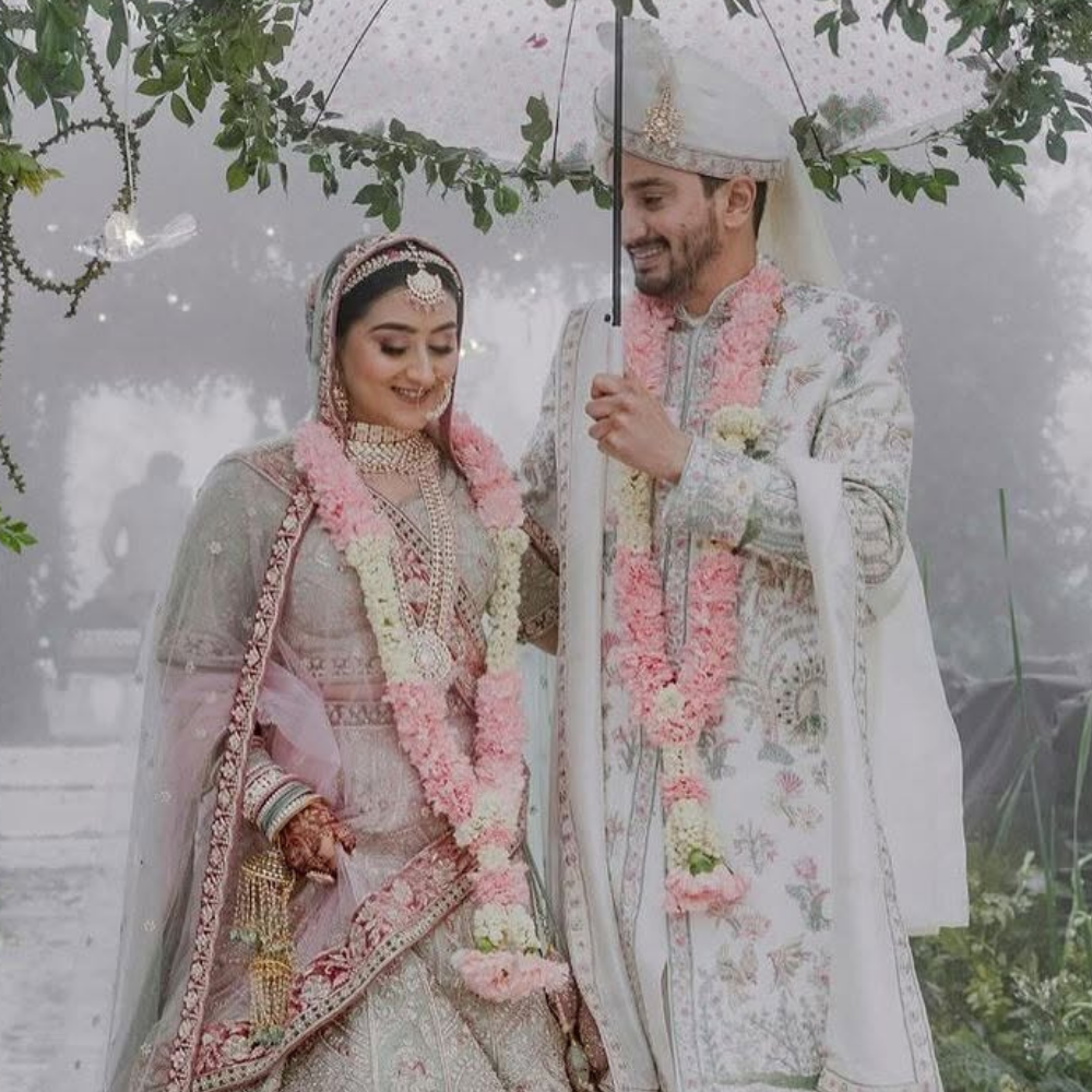 Pink Carnation and Jasmine Wedding Garland - Handcrafted Floral Haar