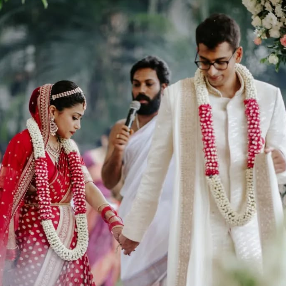 Grand Wedding Jasmine and Rose Floral Jaimala Set - Pure Wedding Freshness