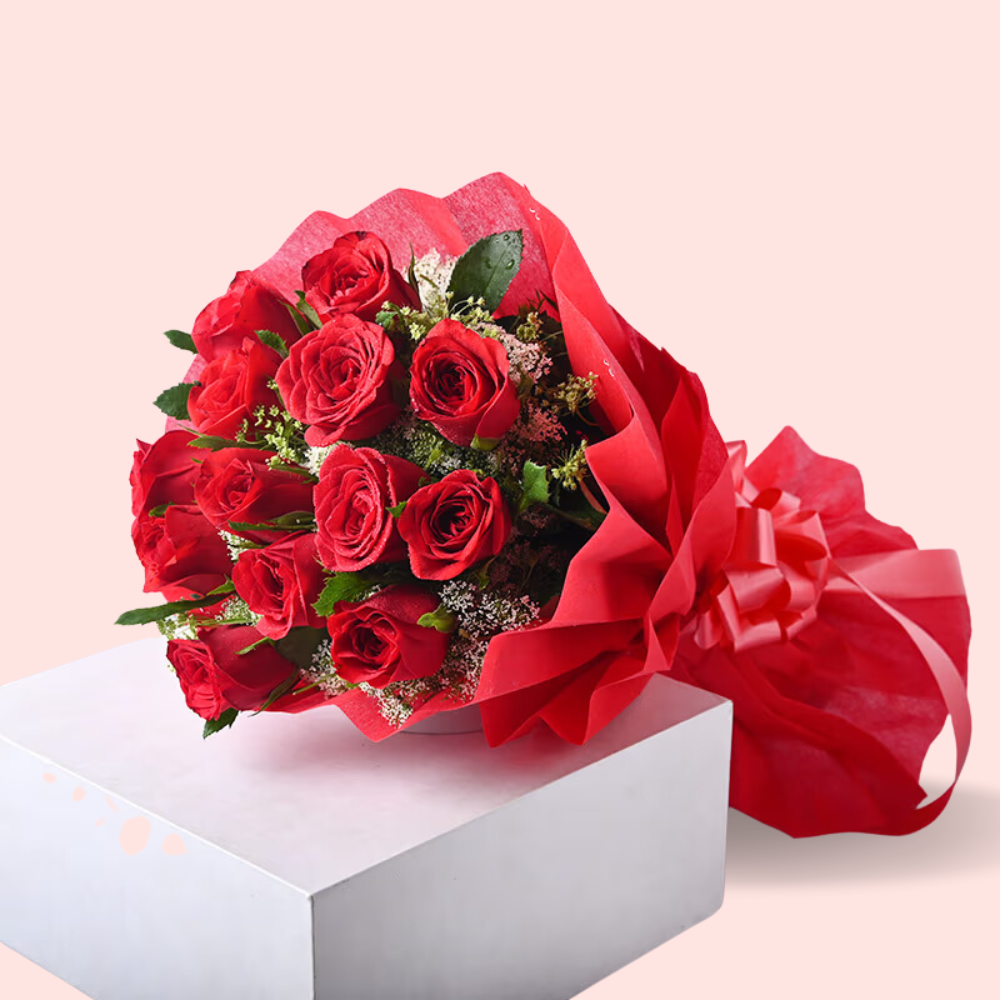 Exquisite 12 Red Roses Bouquet