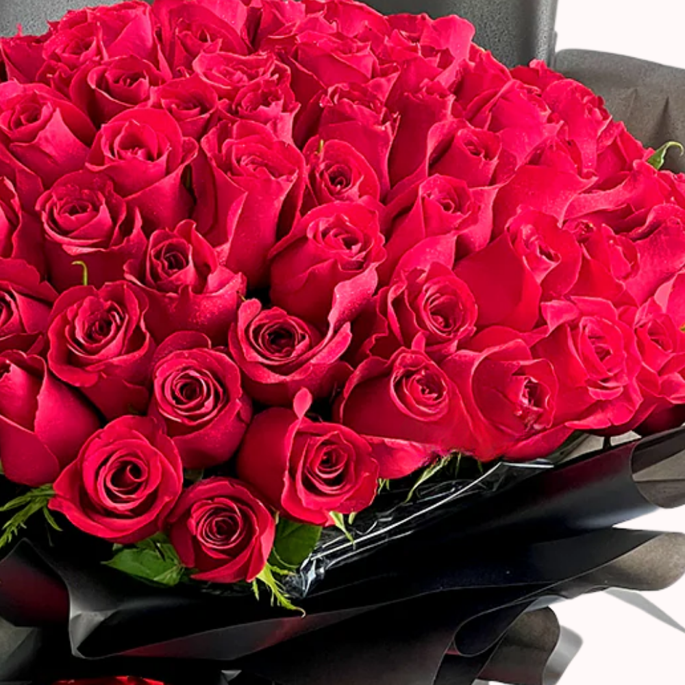 Luxury 101 Red Roses in Black Wrap